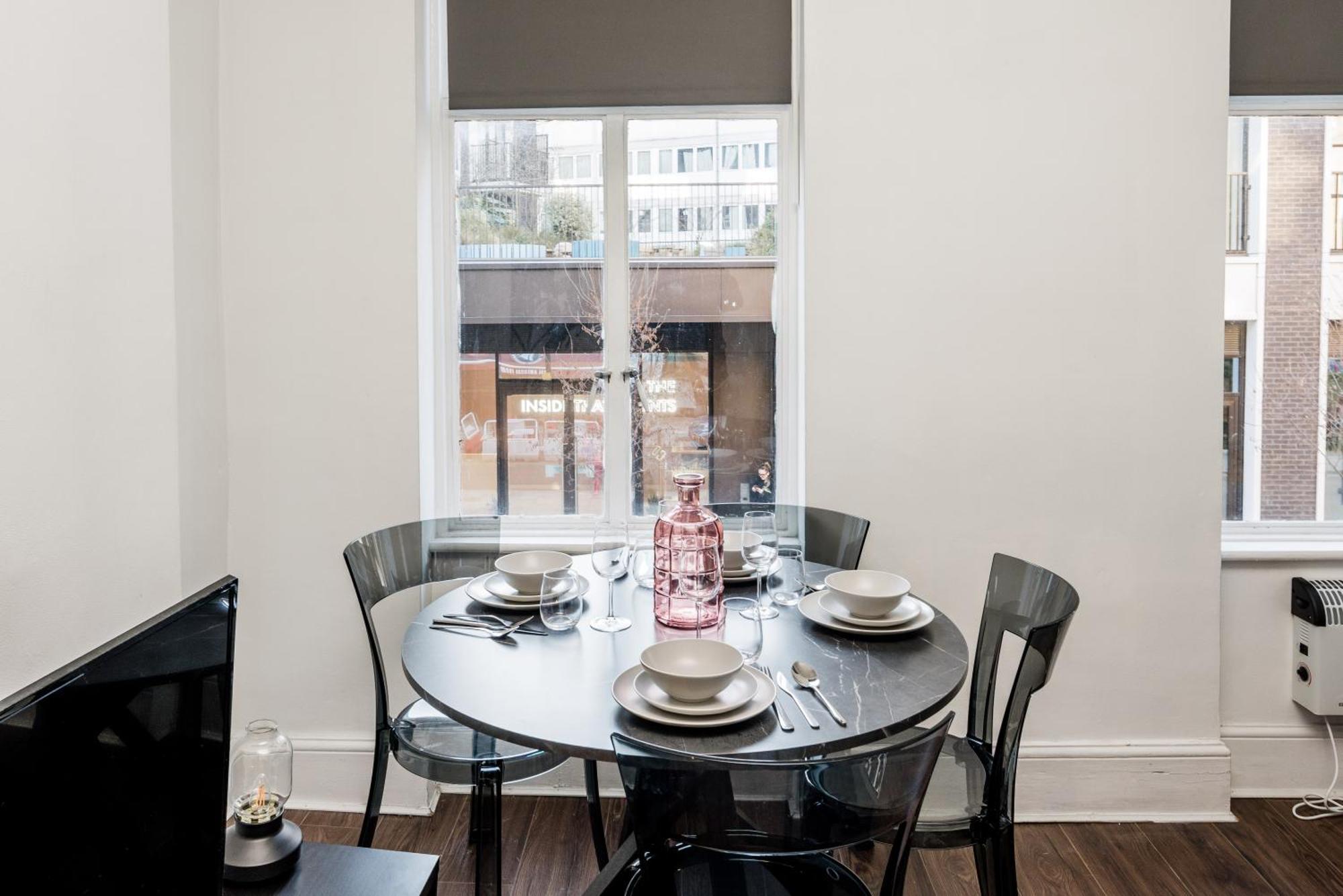 Cosy 1 Bedroom Home In Fitzrovia Лондон Экстерьер фото